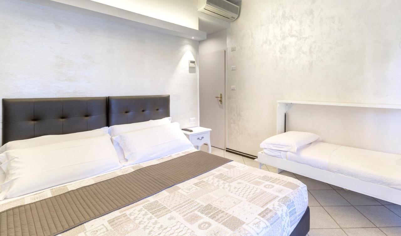 Hotel La Nidiola Риччоне Экстерьер фото
